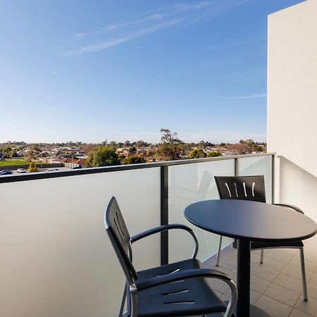 Quest Werribee Aparthotel Ngoại thất bức ảnh