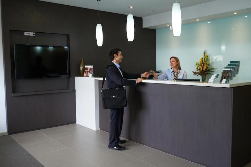 Quest Werribee Aparthotel Ngoại thất bức ảnh